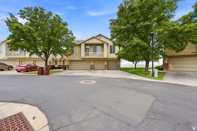 703 BUCKINGHAM DR, North Salt Lake, UT 84054
