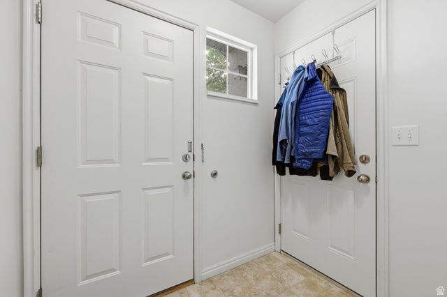 703 BUCKINGHAM DR, North Salt Lake, UT 84054