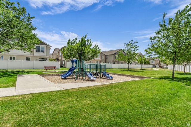 703 BUCKINGHAM DR, North Salt Lake, UT 84054