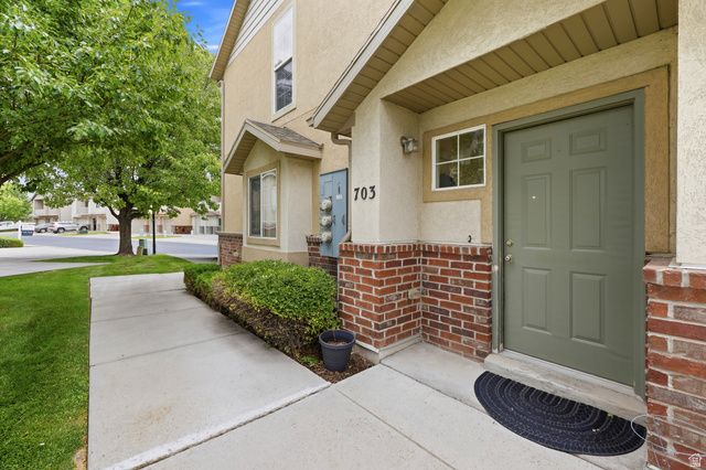 703 BUCKINGHAM DR, North Salt Lake, UT 84054