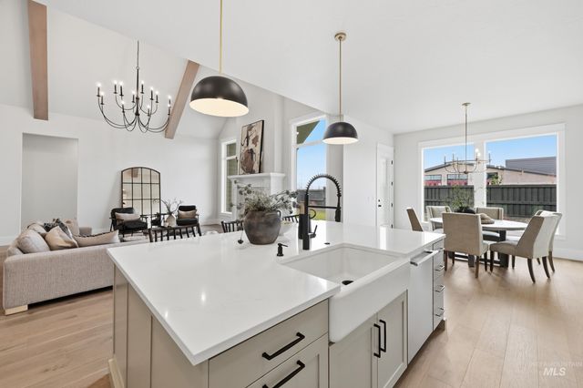 6513 S Utmost Way, Meridian, ID 83642