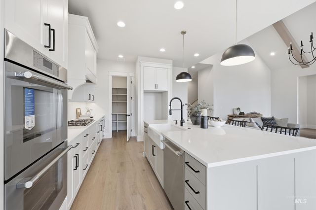 6513 S Utmost Way, Meridian, ID 83642