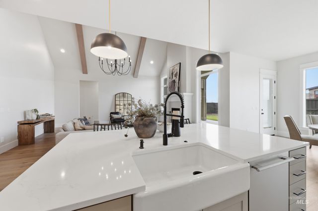 6513 S Utmost Way, Meridian, ID 83642