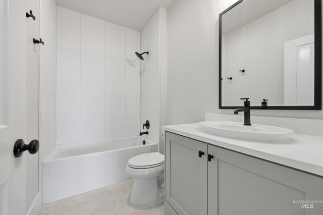 6513 S Utmost Way, Meridian, ID 83642