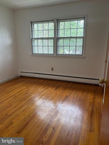 610 N GOVERNORS AVE, Dover, DE 19904