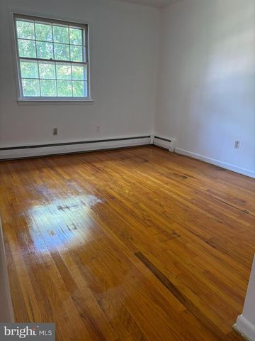610 N GOVERNORS AVE, Dover, DE 19904