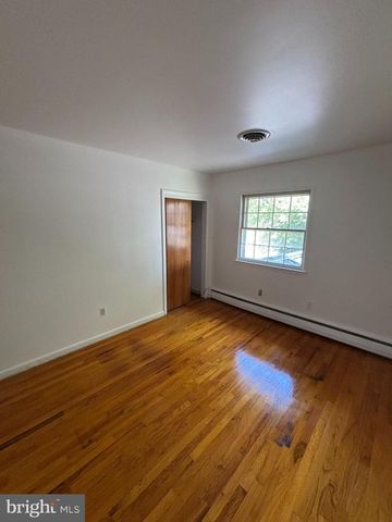 610 N GOVERNORS AVE, Dover, DE 19904