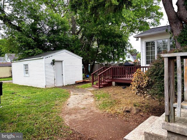 610 N GOVERNORS AVE, Dover, DE 19904