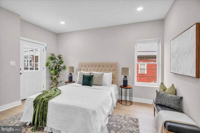 1126 MIFFLIN ST, Philadelphia, PA 19148