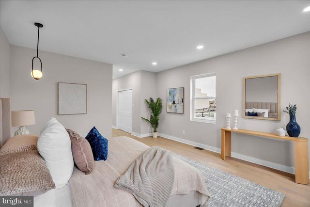 1126 MIFFLIN ST, Philadelphia, PA 19148