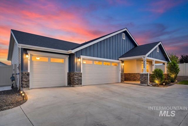 3904 E Berwick Dr, Nampa, ID 83687