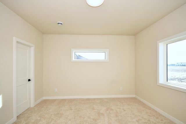 6282 87th Avenue S, Horace, ND 58047