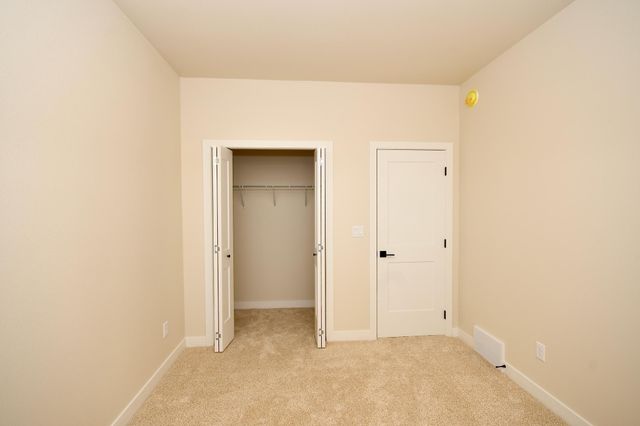 6282 87th Avenue S, Horace, ND 58047