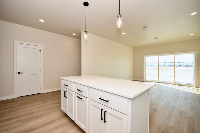 6282 87th Avenue S, Horace, ND 58047