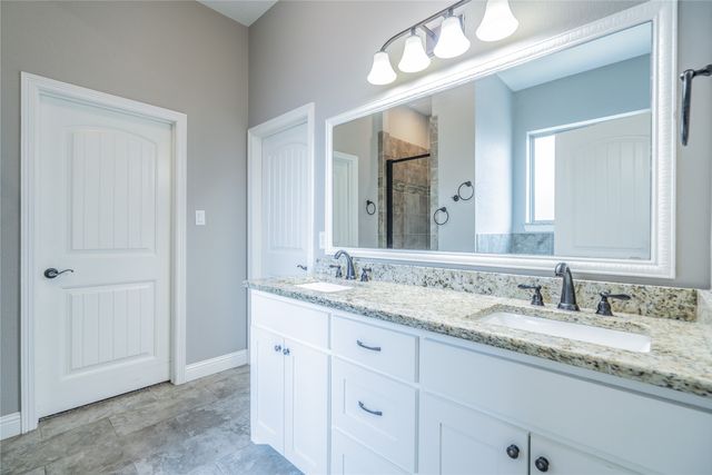 3005 Dry Creek Court, Decatur, TX 76234
