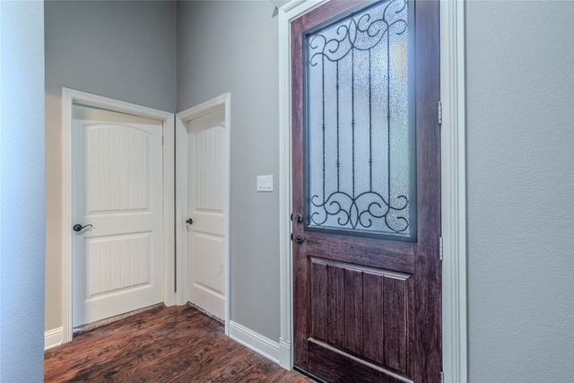 3005 Dry Creek Court, Decatur, TX 76234