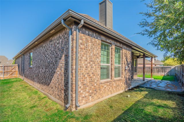 3005 Dry Creek Court, Decatur, TX 76234