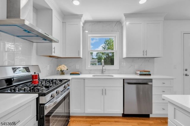 16 Alden Terrace, Mount Olive Twp., NJ 07836