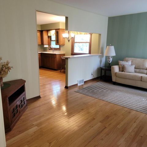 W140N7250 Lilly ROAD, Menomonee Falls, WI 53051