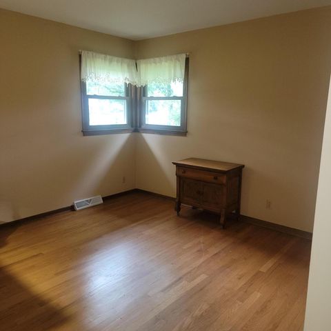 W140N7250 Lilly ROAD, Menomonee Falls, WI 53051