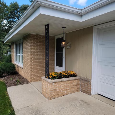 W140N7250 Lilly ROAD, Menomonee Falls, WI 53051