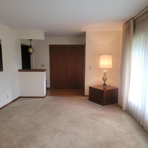 W140N7250 Lilly ROAD, Menomonee Falls, WI 53051