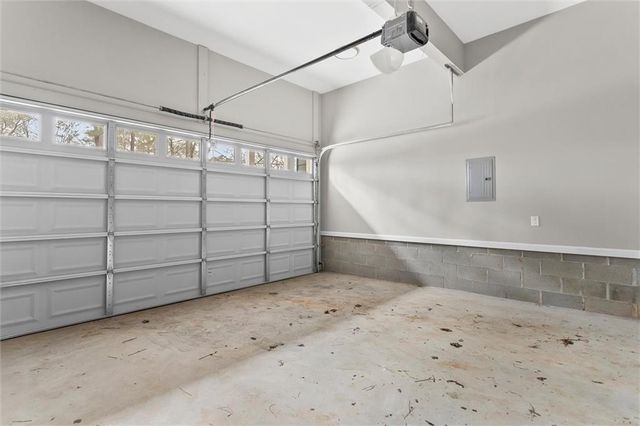 102 Neal Avenue, Stockbridge, GA 30281