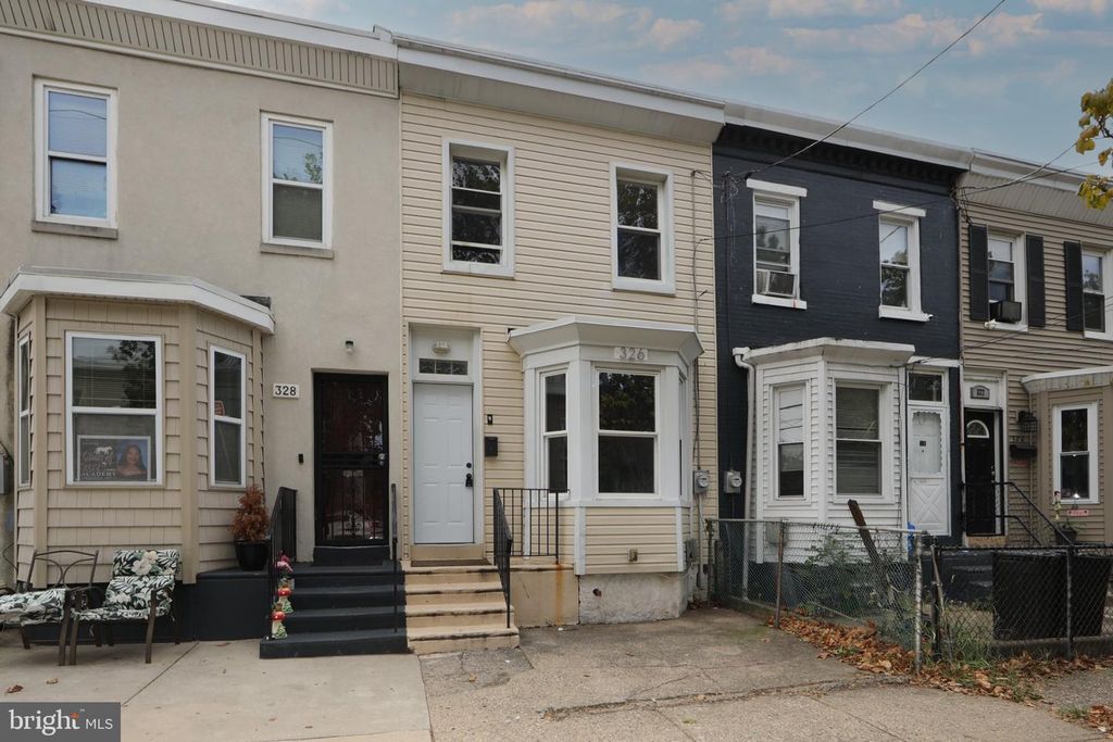 326 CLINTON ST, Camden, NJ 08103 — photo 2