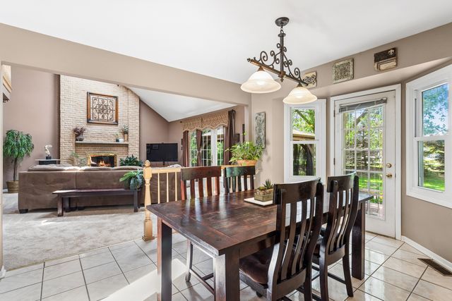 2424 Pepper Tree Court, Lisle, IL 60532