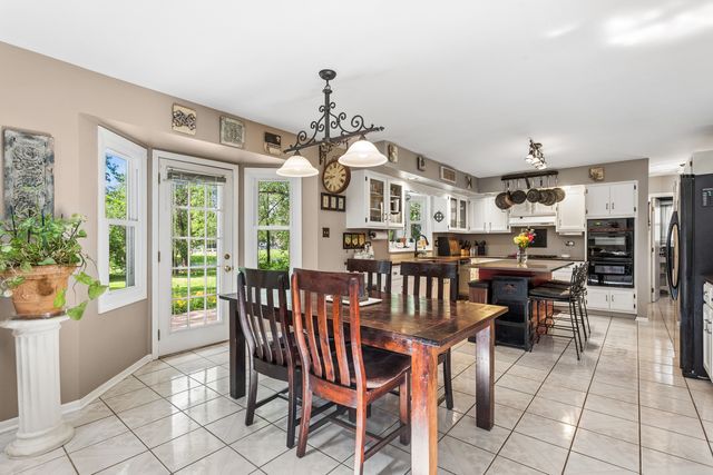 2424 Pepper Tree Court, Lisle, IL 60532