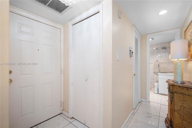 2999 Point East Drive C109, Aventura, FL 33160
