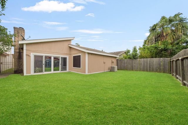 6310 Briar Terrace Drive, Houston, TX 77072