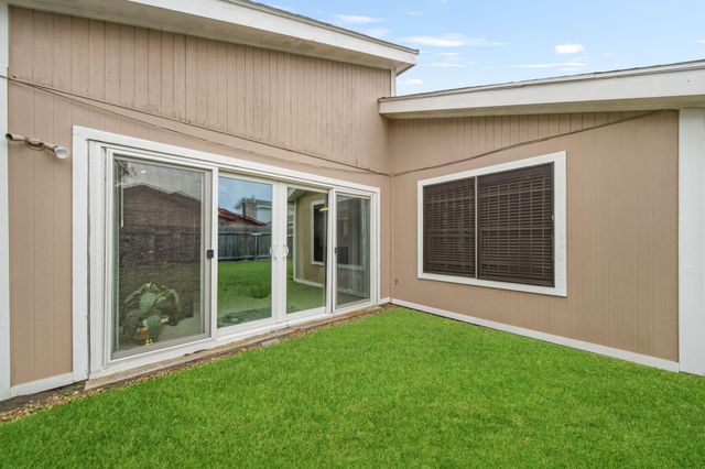 6310 Briar Terrace Drive, Houston, TX 77072