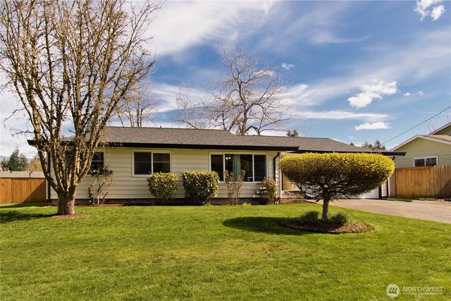 1867 Clovercrest Street, Enumclaw, WA 98022