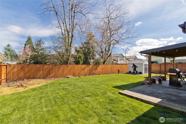 1867 Clovercrest Street, Enumclaw, WA 98022