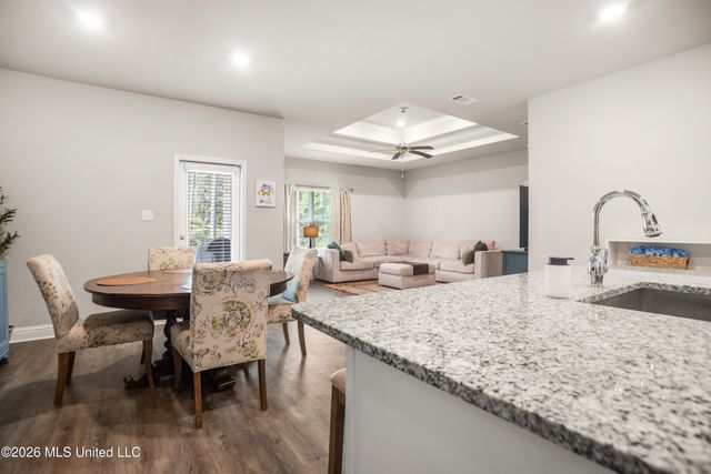 5374 Leeds Lane, Biloxi, MS 39532