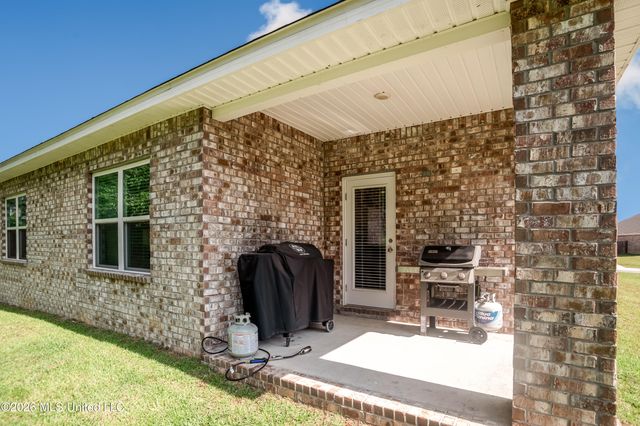 5374 Leeds Lane, Biloxi, MS 39532