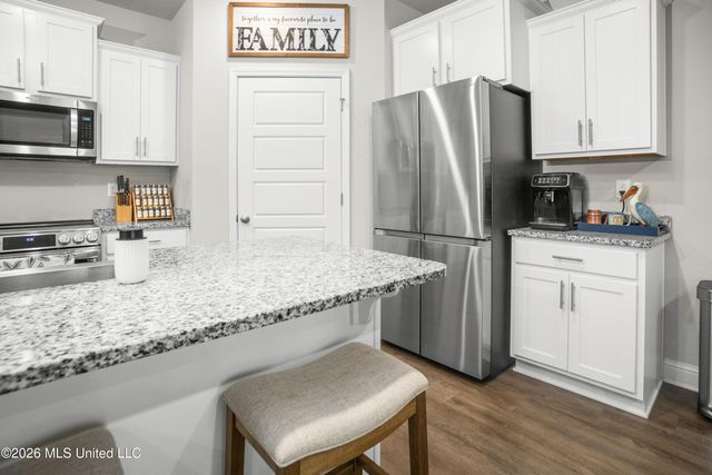 5374 Leeds Lane, Biloxi, MS 39532