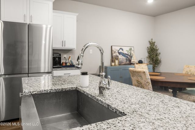 5374 Leeds Lane, Biloxi, MS 39532