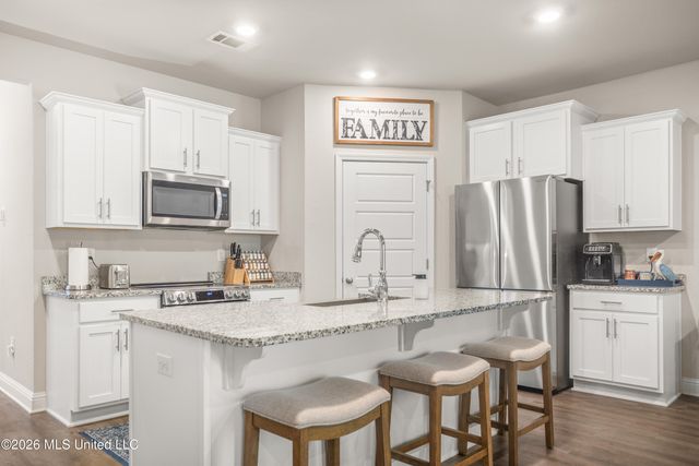 5374 Leeds Lane, Biloxi, MS 39532