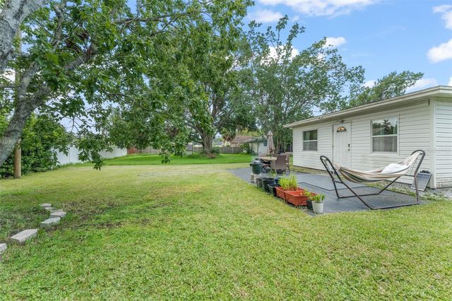 429 VIRGINIA AVENUE, St Cloud, FL 34769