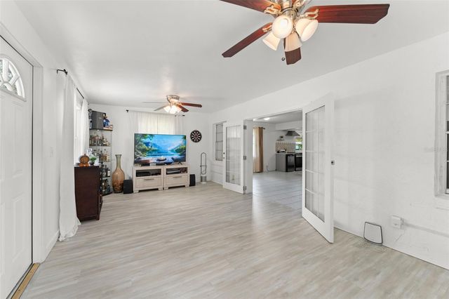 429 VIRGINIA AVENUE, St Cloud, FL 34769