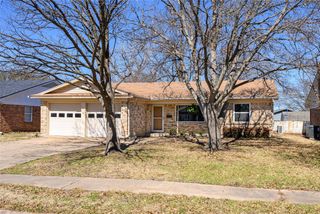 1803 W Scott Street, Sherman, TX 75092
