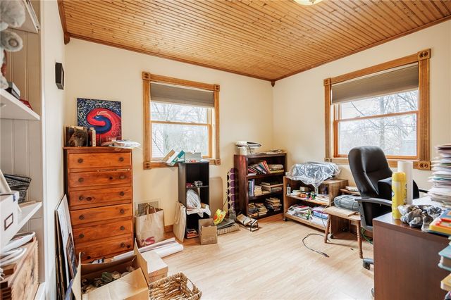 17 Amsden Drive, Henrietta, NY 14623