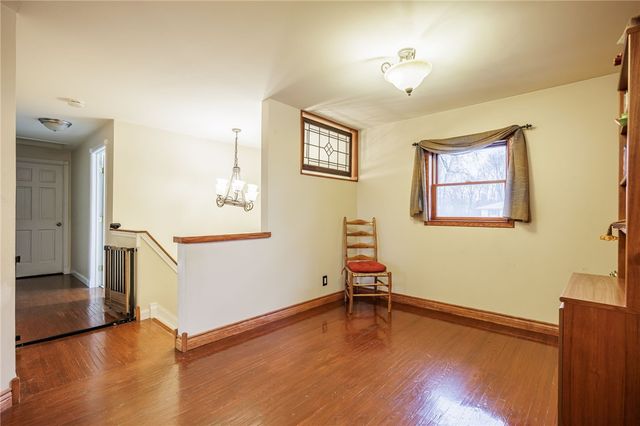 17 Amsden Drive, Henrietta, NY 14623