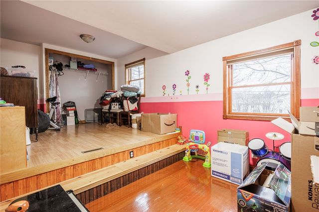 17 Amsden Drive, Henrietta, NY 14623