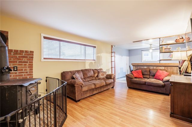 17 Amsden Drive, Henrietta, NY 14623