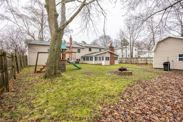 17 Amsden Drive, Henrietta, NY 14623