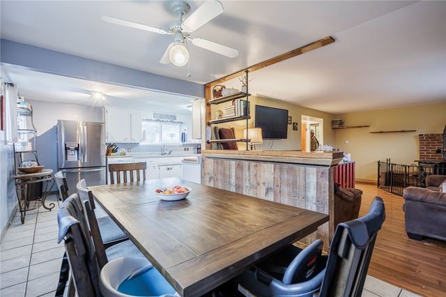 17 Amsden Drive, Henrietta, NY 14623