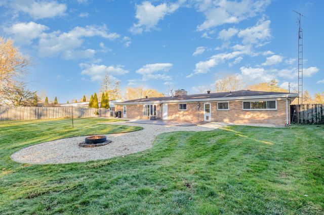 1911 Seminole Lane, Saginaw, MI 48638